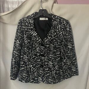 Tahari Black and White Patterned Blazer